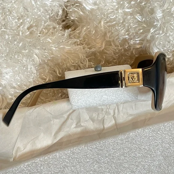 Vintage Rare Anne Klein Sunglasses two toned
Black brown beige small medium - Picture 5 of 13